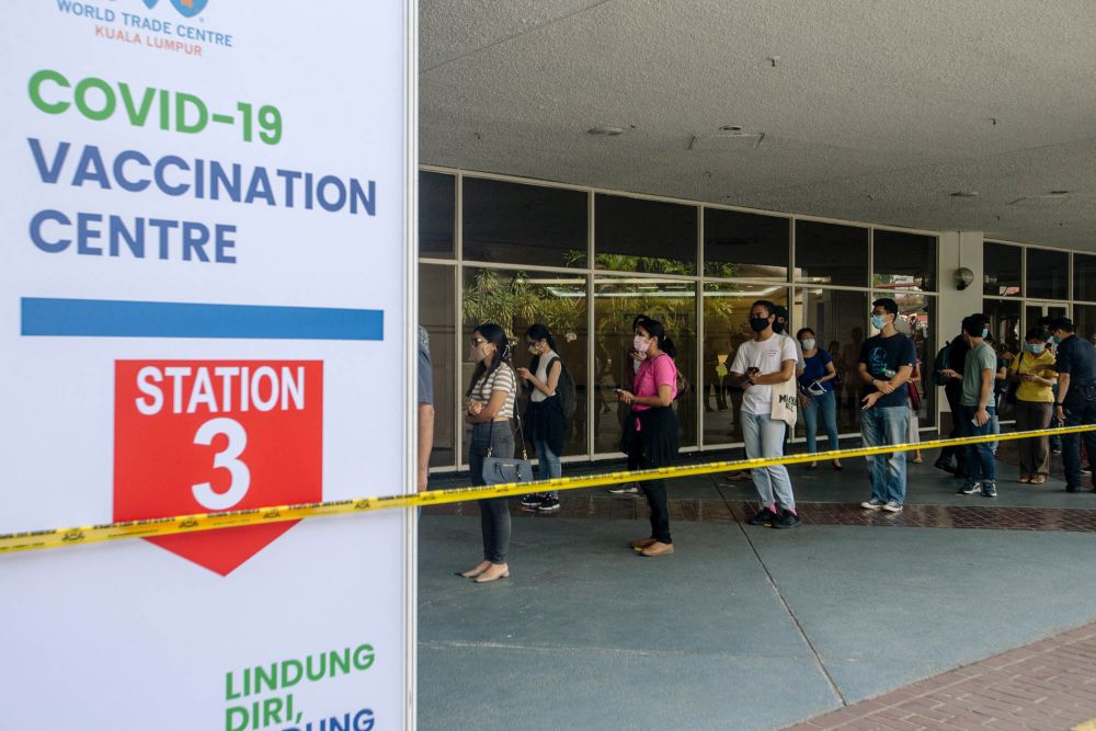 Crowd control and security heightened at World Trade Centre’s AstraZeneca vaccination centre today as reports of overcrowding yesterday highlighted on social media