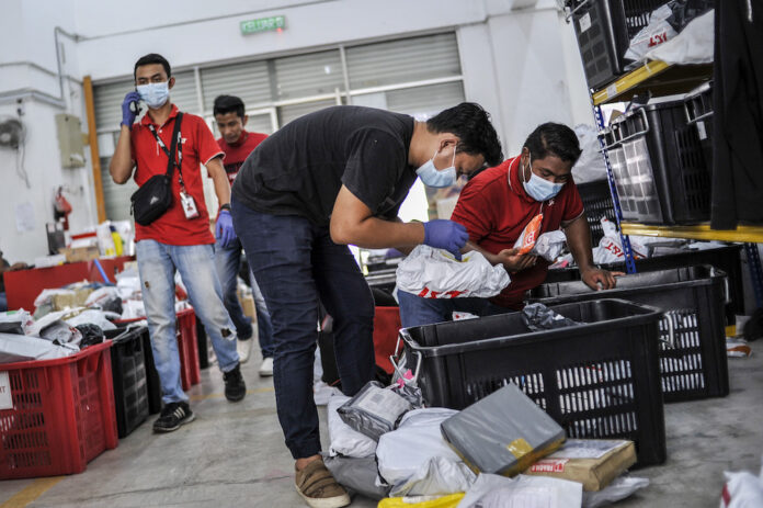 AMEC concerned over unregulated profiteering among foreign players in courier industries