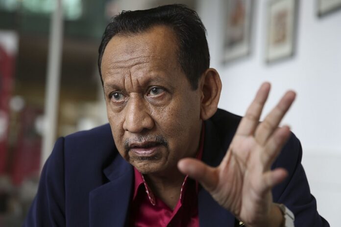 Revamp contract system for public healthcare workers for sake of pharmacists too, government urged