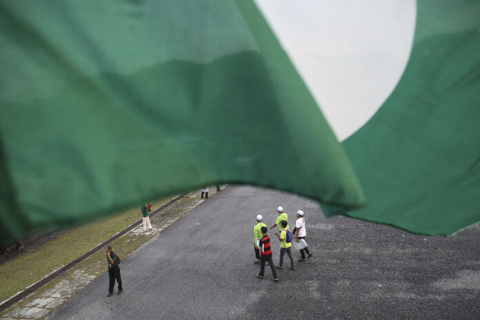 Johor PAS backs Perikatan govt under Muhyiddin, says mid-stream changes will worsen war against Covid-19