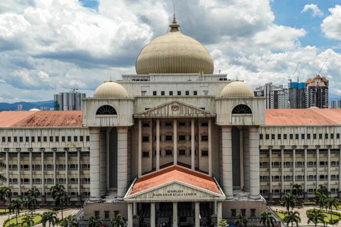 Johor and FT Islamic religious councils seek to intervene in Putrajaya’s appeal against ‘Allah’ ruling