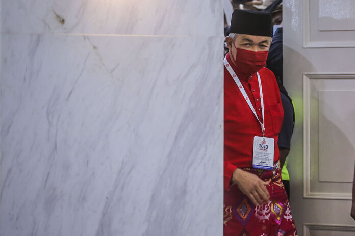 Umno president: Hybrid or not, time to let Dewan Rakyat sit again