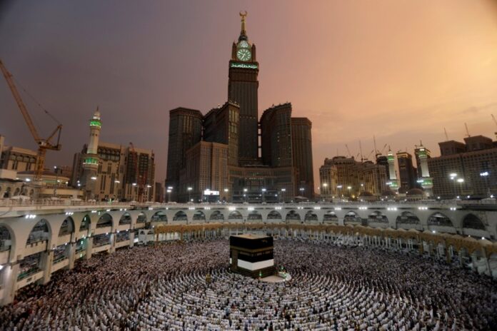 Haj services: Deal only with companies, individuals registered with Tourism Ministry, says Matta veep