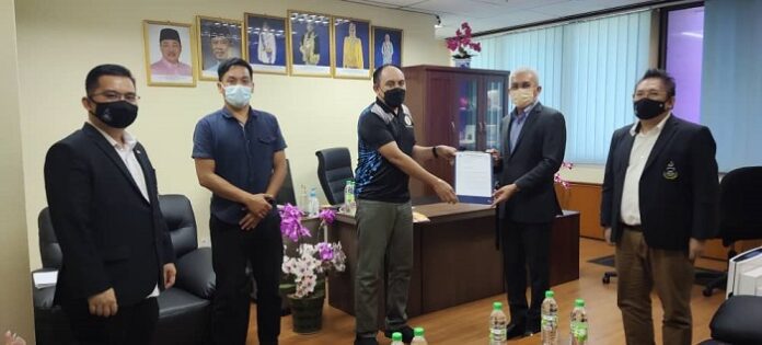 Plan to establish junior football academy