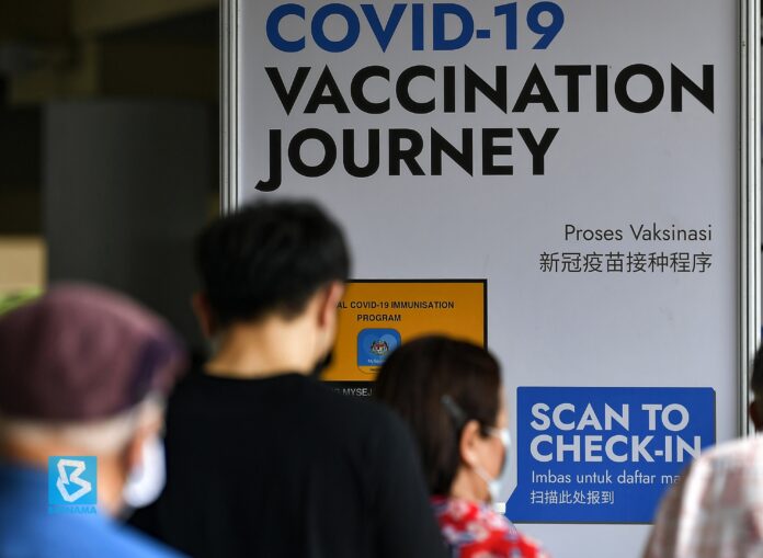 Walk-in system for Covid-19 vaccination proposed for private, GP clinics