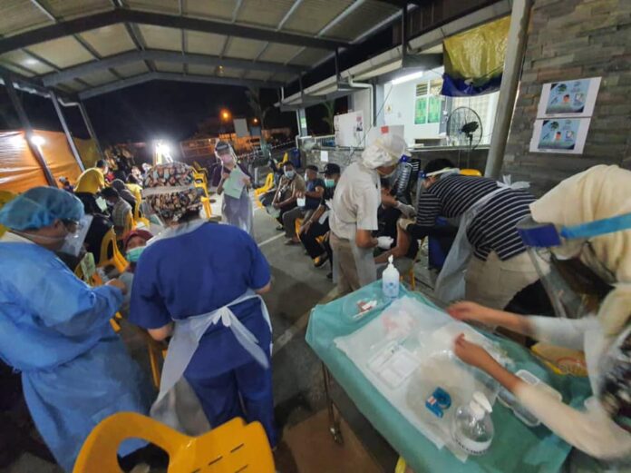 Dr Sim: Sarawak trialling vaccinating eligible residents under EMCO prior to quarantine release