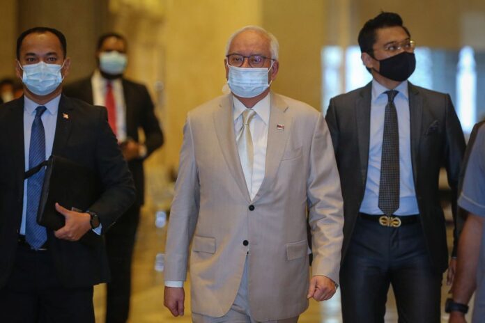 Najib applies to stroke out bankruptcy notice in RM1.69 bln tax case