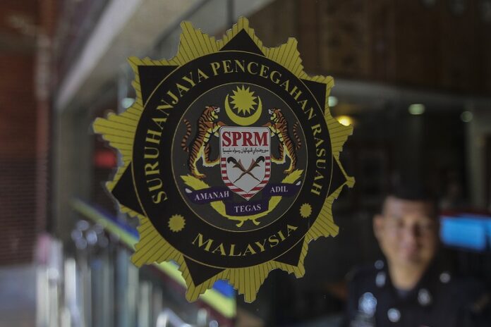 Civil servant detained by MACC over probe into graft involving over RM1m
