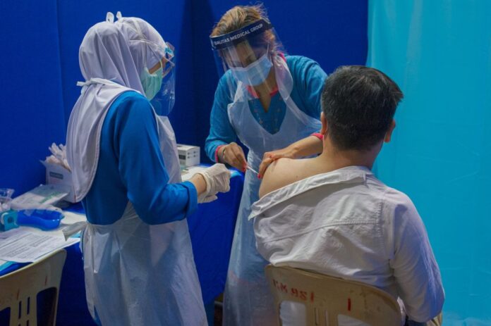 RM50 fee per person for Covid-19 vaccination at shopping malls for logistics, other antecedent costs, says shopping malls association