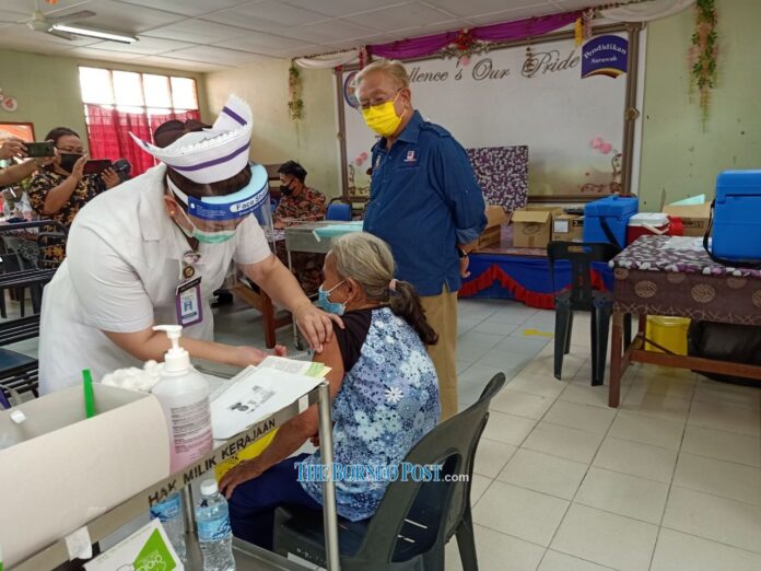 Over 500 in Selangau vaccinated under Covid-19 mobile outreach