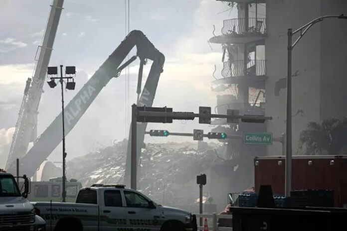 Death toll from Florida building collapse climbs to five