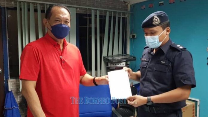PSB man, stall owner issued RM1,500 compound each over kolo mee meal on five foot way in Kuching