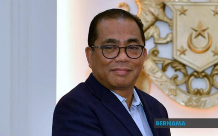 Umno VP calls for party to unite behind president and Supreme Council