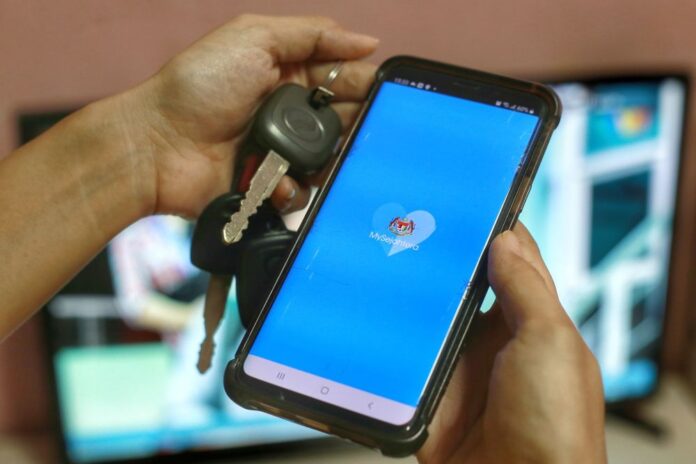 Salesman nabbed over tweet on mySejahtera, vaccination programme