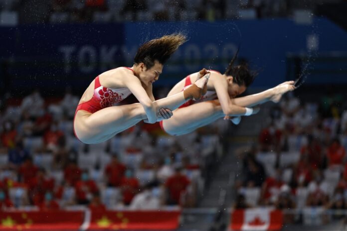 Thanks grandad! China win first diving gold of Tokyo Games