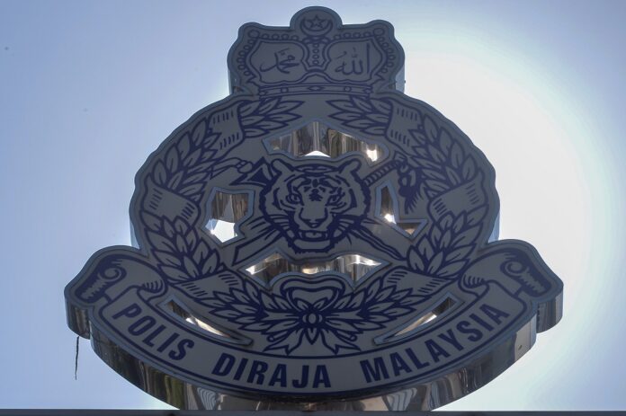 Melaka police did not stop anyone from helping the people