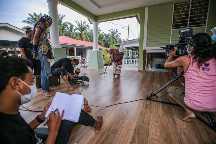 Minister: Only drama, ads, documentary productions which have been postponed allowed to shoot under Recovery Plan phase two
