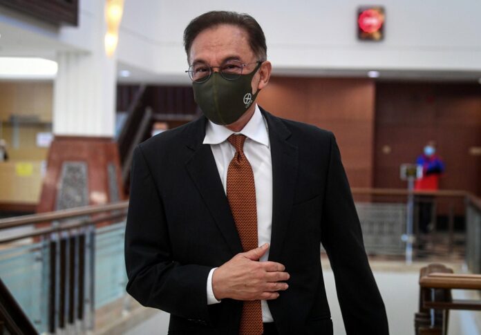 Anwar, Azmin clash in Parliament as Miti’s ‘backdoor approvals’ accused of fuelling Covid-19 disaster