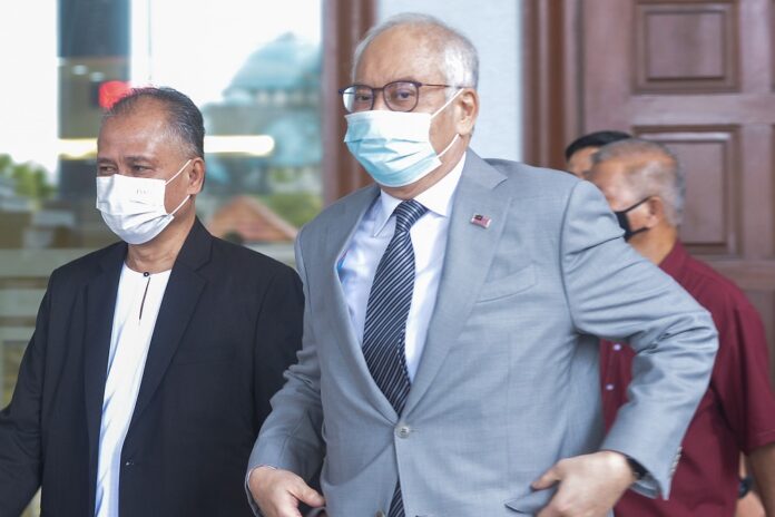 High Court refuses Najib’s bid for Zeti’s family-linked documents as well as ‘fishing expedition’ on Goldman Sachs documents for 1MDB trial
