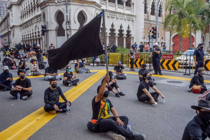 Police to question #Lawan protest organisers for holding rally during MCO