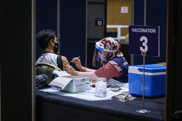 Covid-19: 250,000 doses to be received under Selvax industry programme from July 23, says state exco