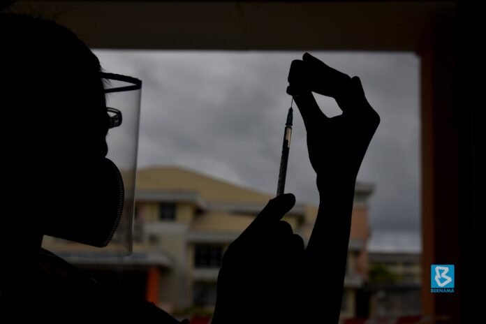 Khairy: Covid-19 jabs for teenagers only for those with underlying medical conditions