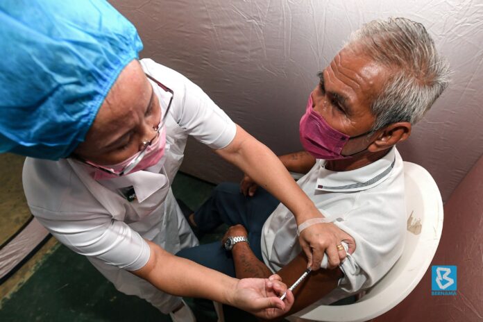 One million vaccination in three days – Dr Noor Hisham