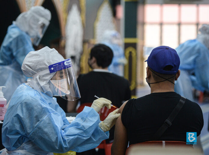 MoH probing claim of empty syringe during vaccine jab