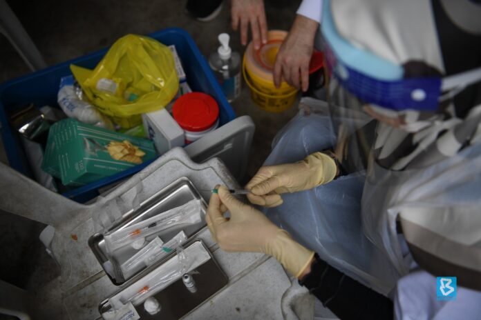 Director: Quite impossible for recipient to be injected with empty syringe