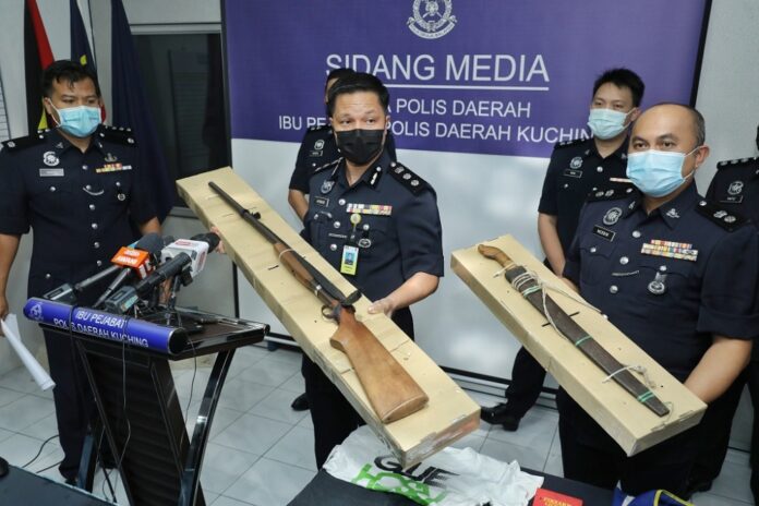 Kuching cops nab duo following viral clip of them aiming weapons at a person