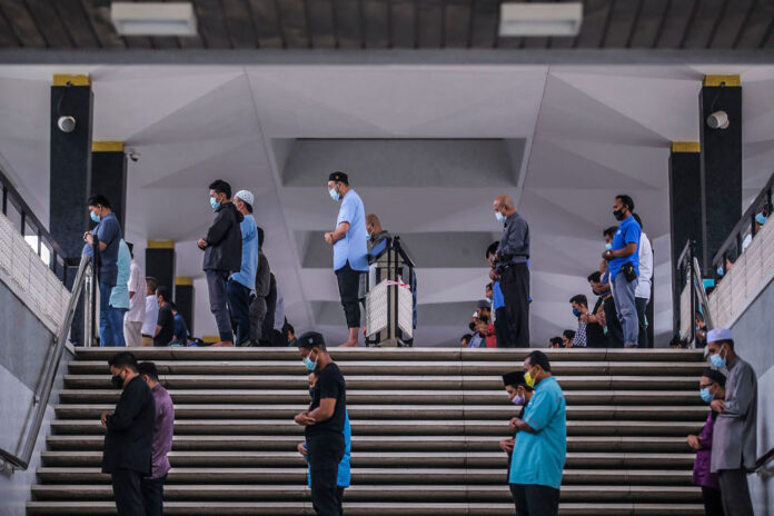 Jawi sets new limit on number of congregants in surau, mosques for KL, Putrajaya and Labuan