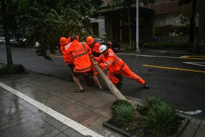 East China battens down as Typhoon In-Fa approaches
