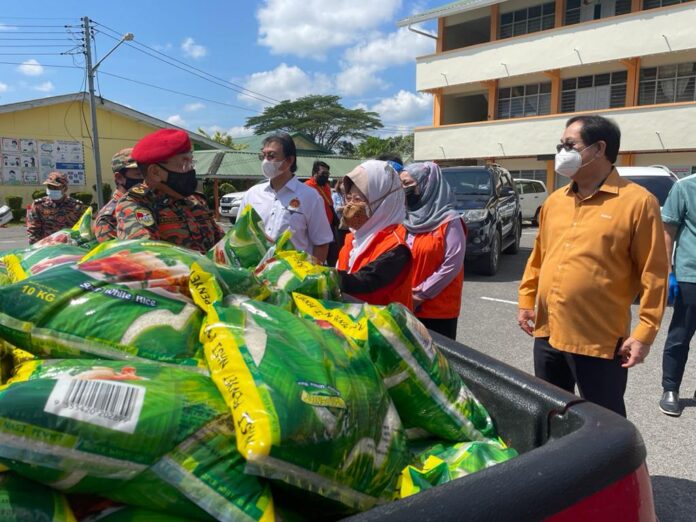 Fatimah: Food baskets worth RM17.4mln distributed to EMCO areas