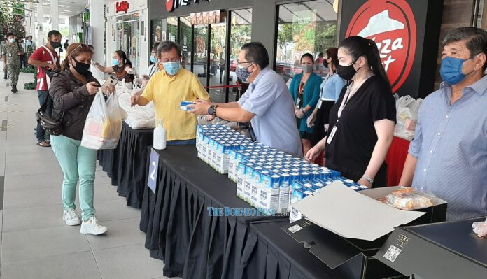Ministry of Health investigating whether bogus doc administered jabs at Kuching vaccination centre