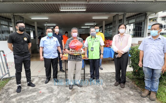 Anyone welcome to work with MBKS to help the needy – Mayor Wee