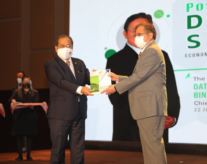 State civil service committed to facilitating Sarawak Post Covid-19 Development Strategy 2030 implementation – State Secretary