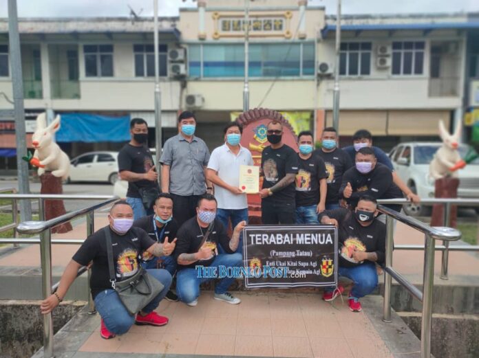 Terabai Menua helps Foochow association improve monument, Tatau landmark
