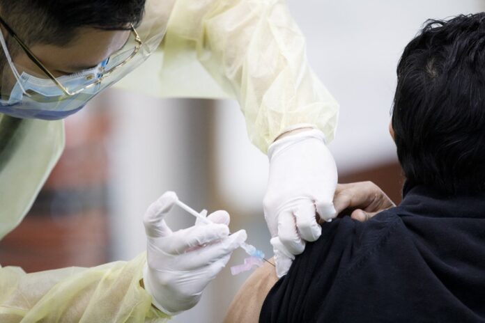 Canada to mandate Covid vaccine for government workers