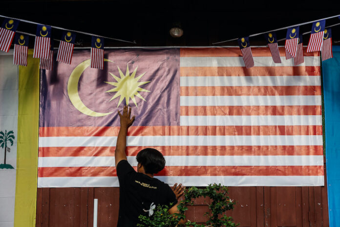 Annuar Musa: 2021 National Day to be celebrated in the best way possible despite Covid-19