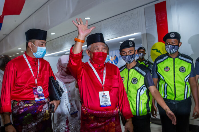 Two Sabah Umno MPs expected to join in retracting support for Perikatan