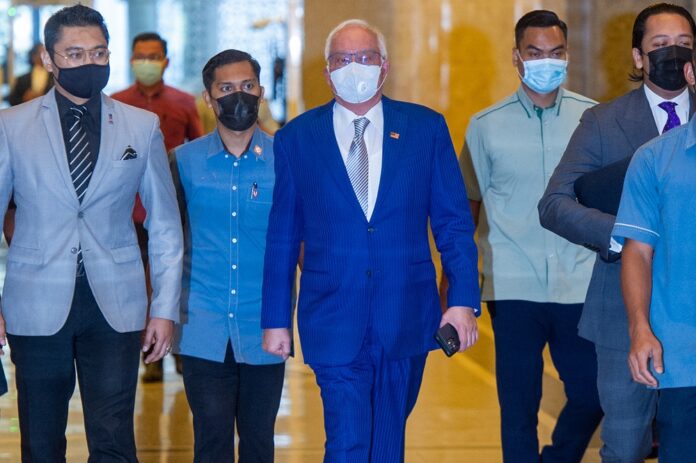 High Court sets Nov 8 for decision on govt’s application to forfeit assets seized from Najib, Rosmah, 16 others