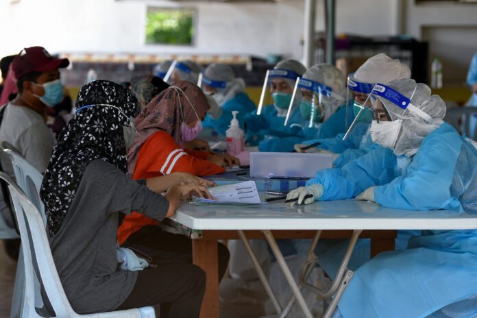 Covid-19: Two more deaths recorded in Sarawak, new cases down to 634