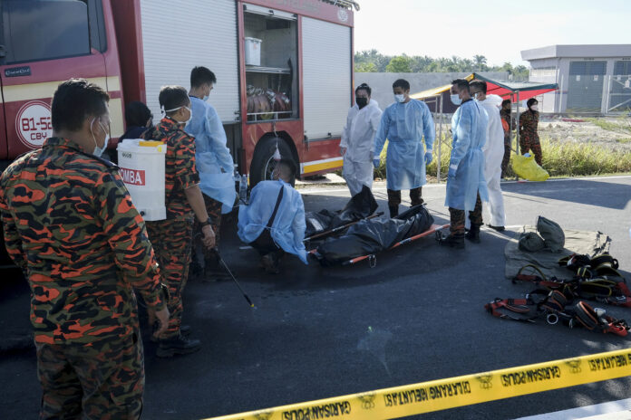 Two Indian nationals die of gas poisoning while installing cables in manhole in Cyberjaya
