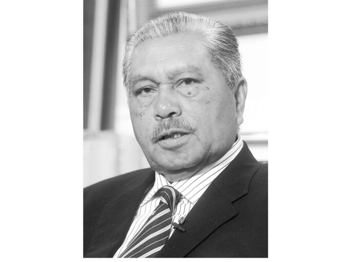 Agong, Raja Permaisuri convey condolences to Ahmad Sarji’s family