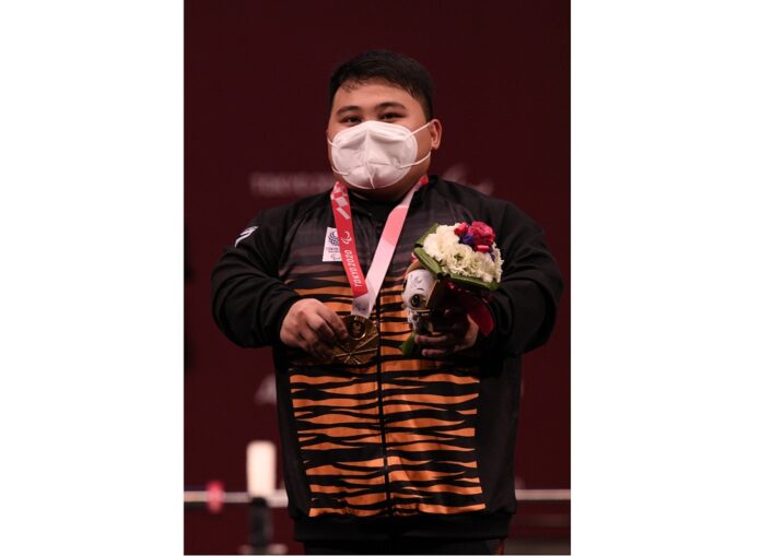 Tokyo Paralympics: National powerlifting champion Bonnie Bunyau Gustin clinches first gold for Malaysia, breaks record