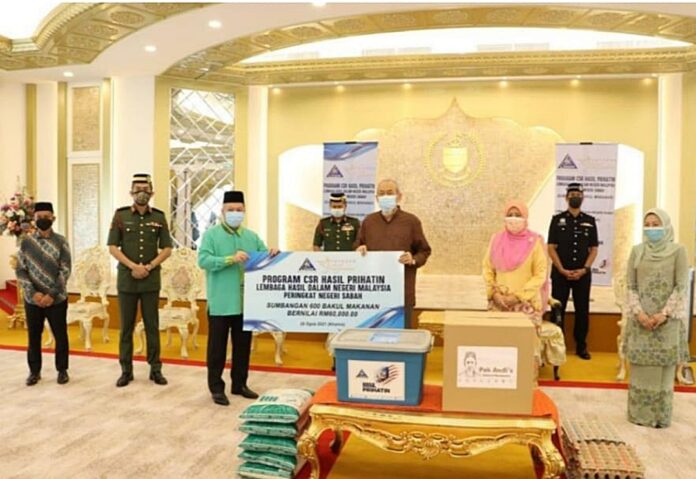 CSR Hasil Prihatin distributes 2,450 food baskets across Sabah, Kelantan, Johor, KL