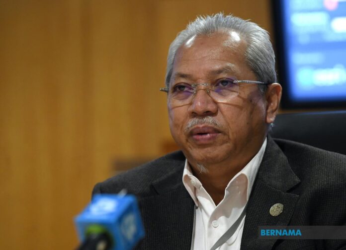 Stop debate on name of govt, focus on helping people – Annuar Musa