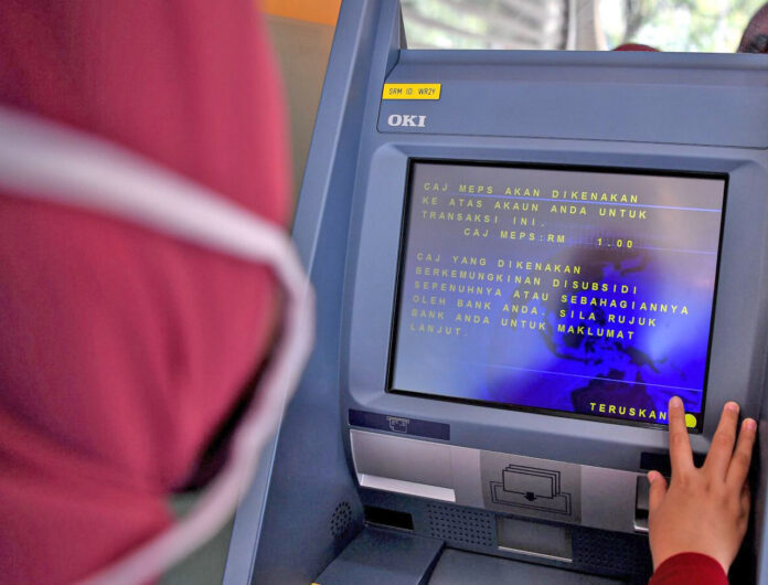 CM urges financial institutions to offer products, services that benefit more Sarawakians
