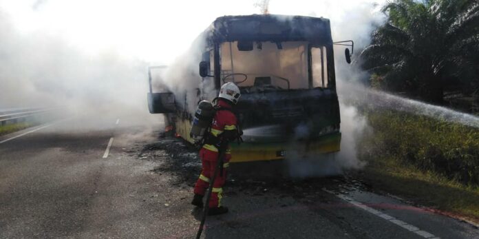 44-seater express bus catches fire along Bintulu-Miri coastal road