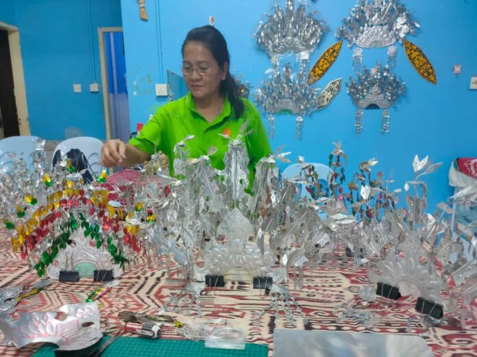 Longhouse chief Indai Tuai finds making sugu tinggi a profitable venture in Tatau